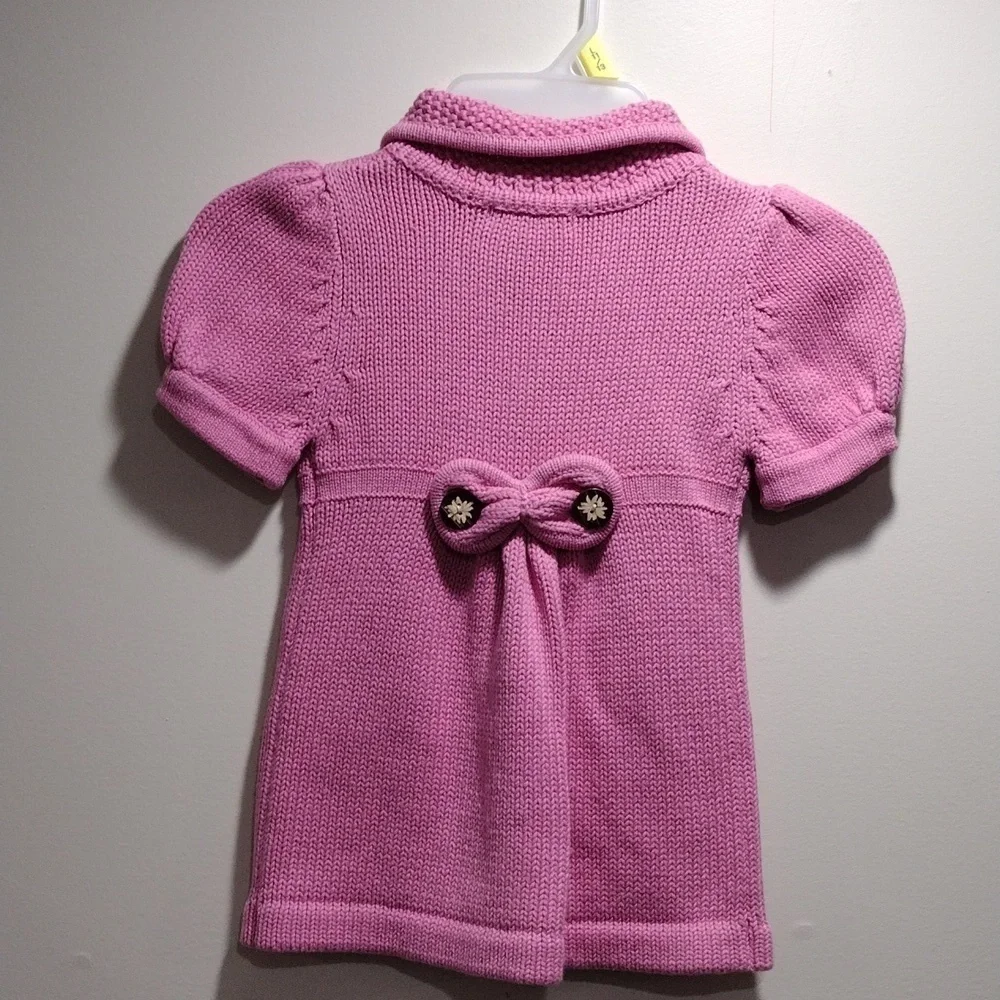 Girl’s Pink Sweater Short Sleeves, 2 pockets 3 Designed Buttons, Kids Size S(4)